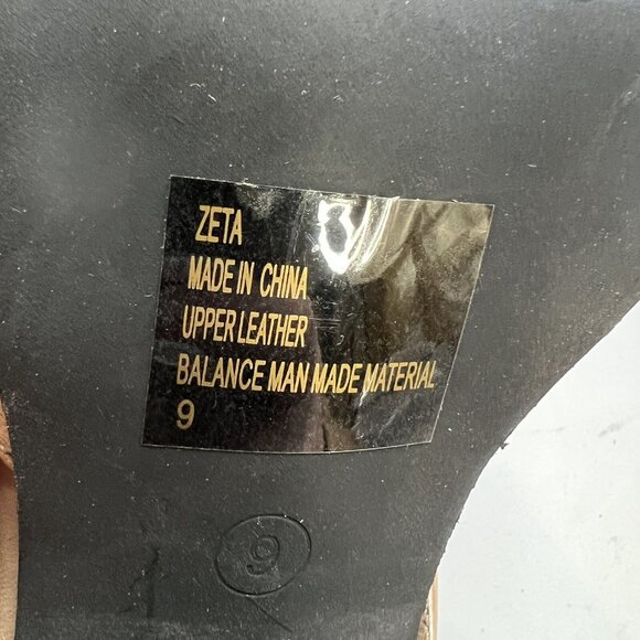 Two Lips Booties Womens 9 Zeta Taupe Leather Ankle Boots Straps Accent Buckle - Picture 8 of 8